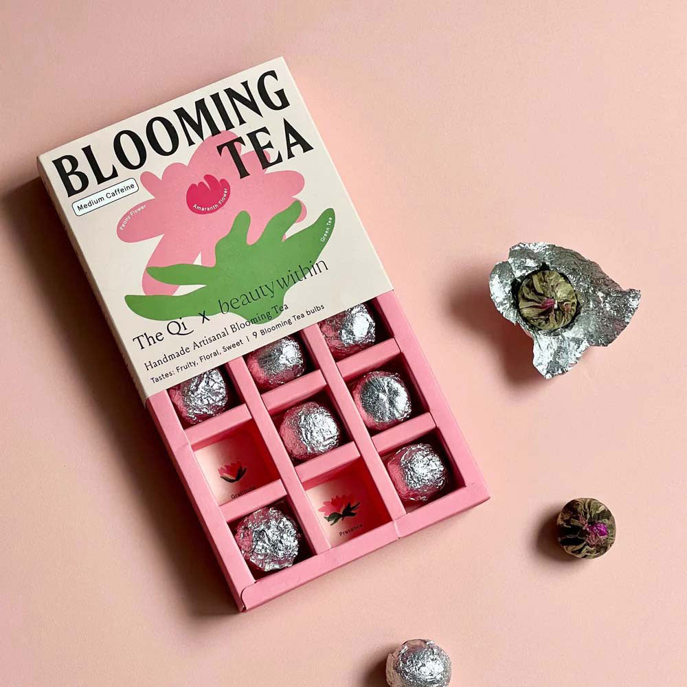 Peony Blooming Tea box, showing flowers unwrapped
