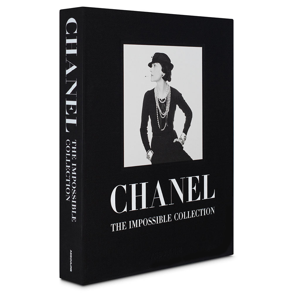 Chanel: The Impossible Collection, standing up