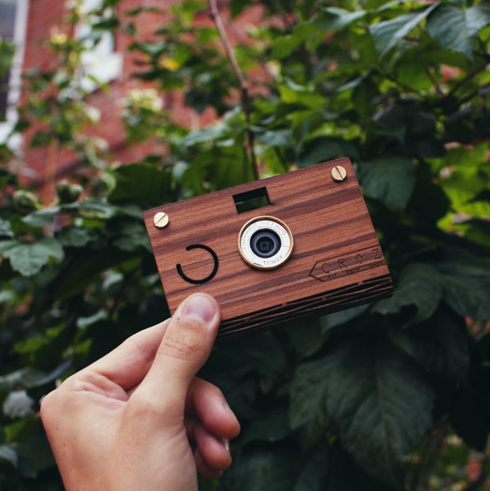 18 MP Simple Light Wood Camera Set